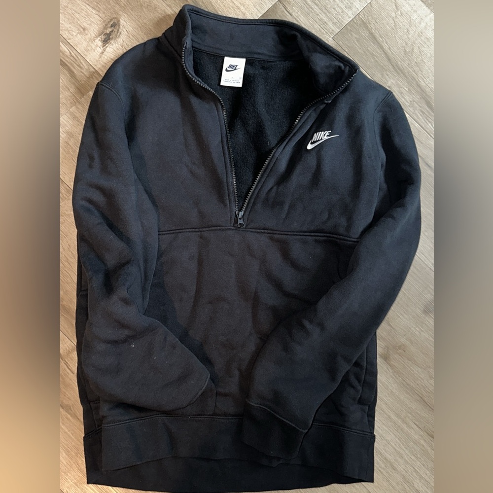 Size small Nike crewneck